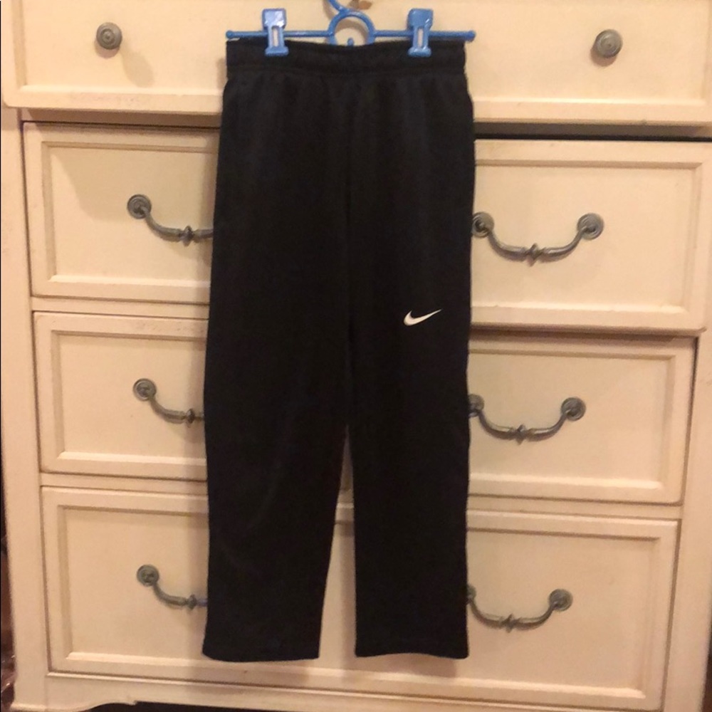Nike Therma-Fit Sweatpants